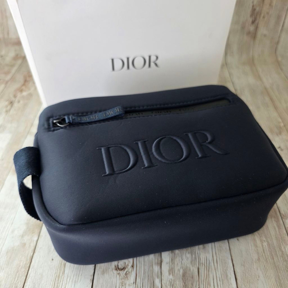 Men's Dior Toiletry Bag Medium Blue - Picture 1 of 8